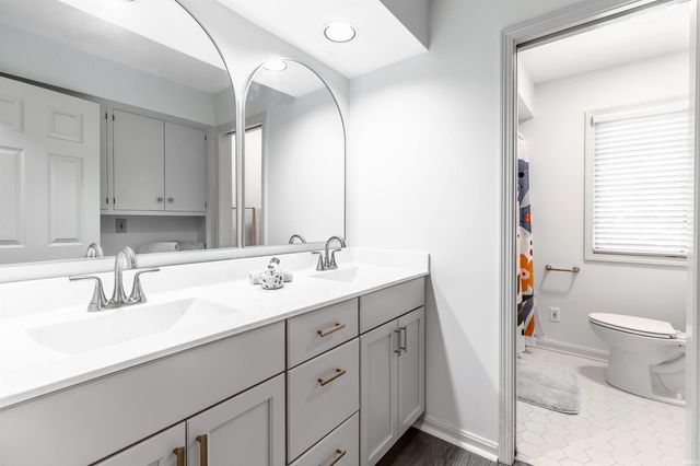 7416 E Sycamore Street, Evansville, IN 47715