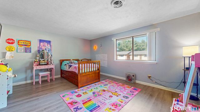 11 Coronado Drive 11, Newington, CT 06111