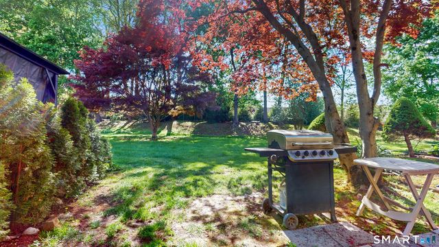 11 Coronado Drive 11, Newington, CT 06111