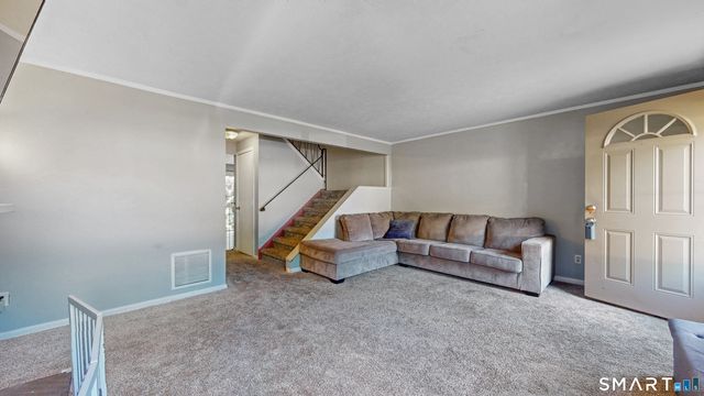 11 Coronado Drive 11, Newington, CT 06111