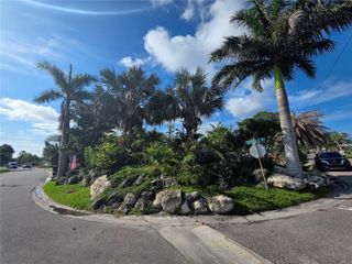 591 BAYWOOD DRIVE N, Dunedin, FL 34698
