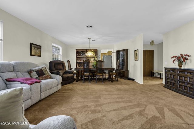 6A Berwick Street, Manchester, NJ 08759