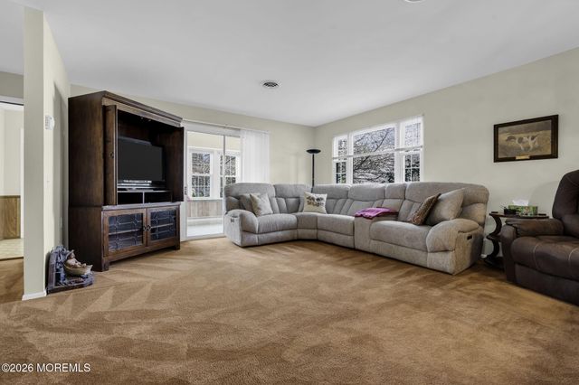 6A Berwick Street, Manchester, NJ 08759