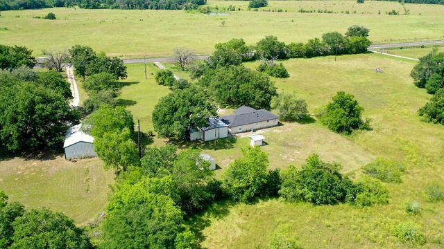 5085 Highway 75 S, Madisonville, TX 77864