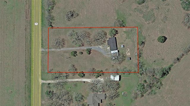 5085 Highway 75 S, Madisonville, TX 77864