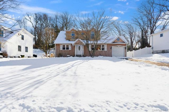 46 Falcon Drive, Hauppauge, NY 11788