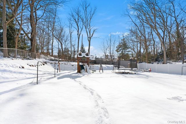 46 Falcon Drive, Hauppauge, NY 11788