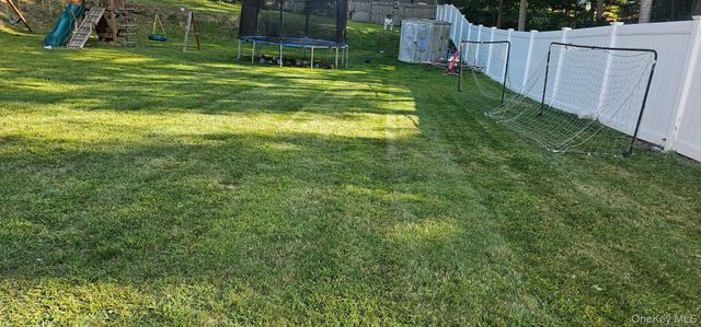 46 Falcon Drive, Hauppauge, NY 11788