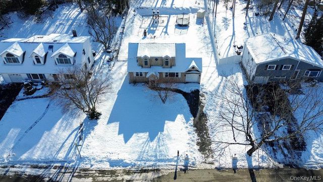 46 Falcon Drive, Hauppauge, NY 11788