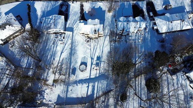 46 Falcon Drive, Hauppauge, NY 11788