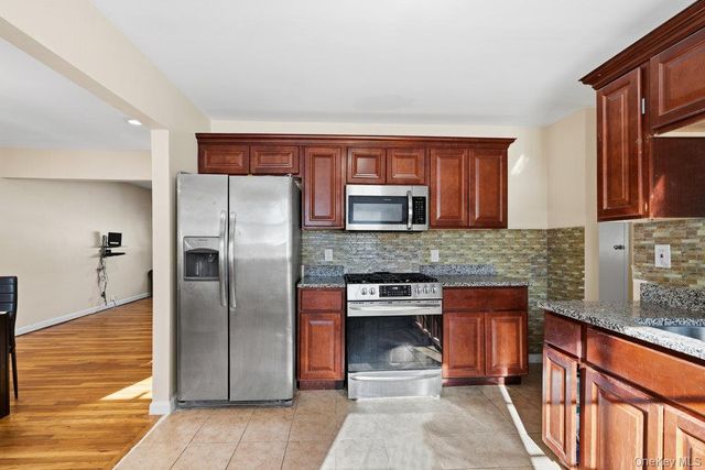 46 Falcon Drive, Hauppauge, NY 11788