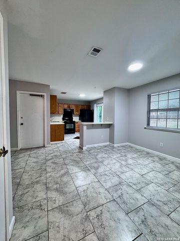 12707 SKYLINE BLVD, San Antonio, TX 78217