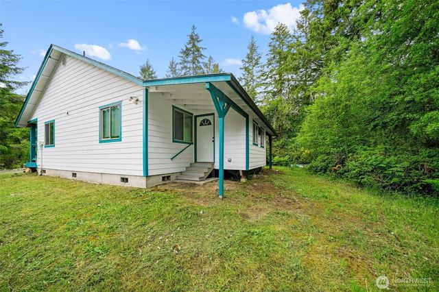 11508 Claussen Road, Anderson Island, WA 98303
