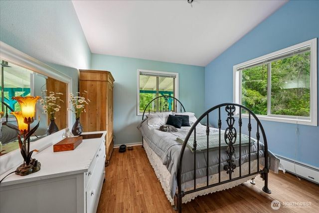11508 Claussen Road, Anderson Island, WA 98303