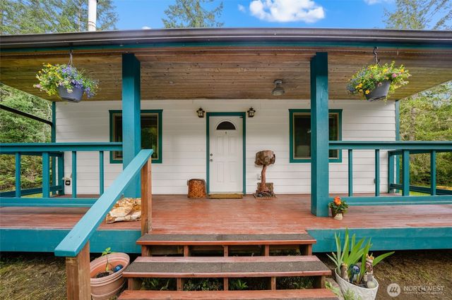 11508 Claussen Road, Anderson Island, WA 98303