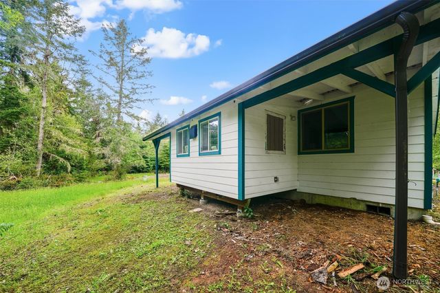 11508 Claussen Road, Anderson Island, WA 98303