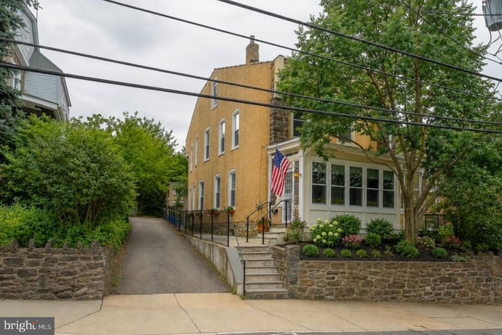 5199 RIDGE AVE, PHILADELPHIA, PA 19128 — exterior