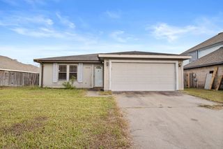 3030 Twin Creek Dr, Corpus Christi, TX 78414