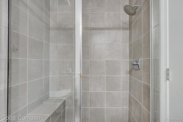 53217 Bay Laurel Lane, South Lyon, MI 48178