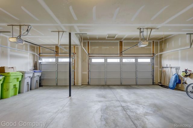53217 Bay Laurel Lane, South Lyon, MI 48178