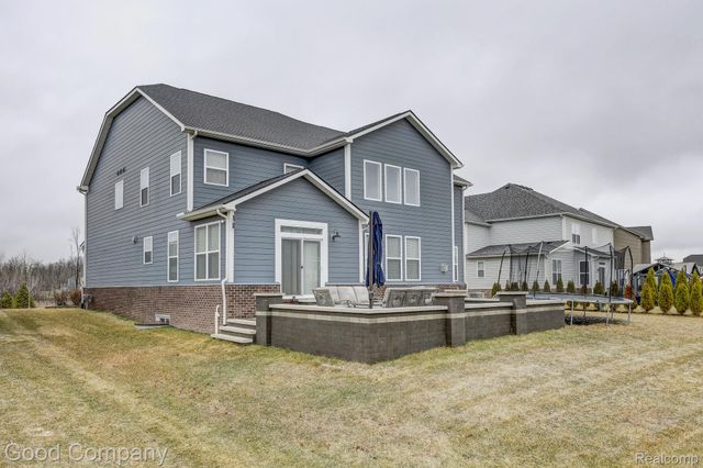 53217 Bay Laurel Lane, South Lyon, MI 48178