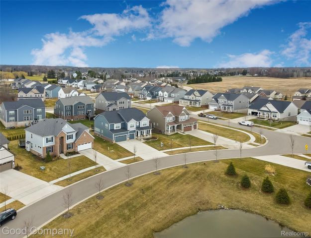 53217 Bay Laurel Lane, South Lyon, MI 48178
