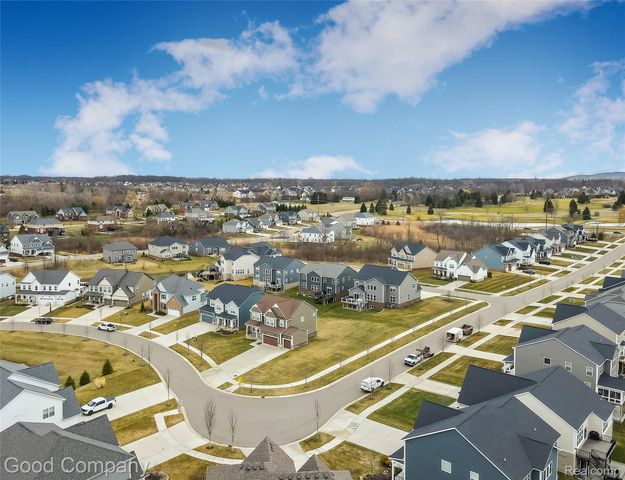 53217 Bay Laurel Lane, South Lyon, MI 48178