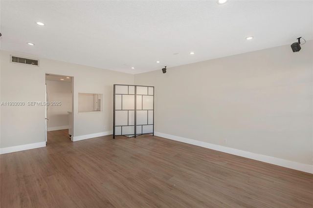 16800 NE 15th Ave 115, Miami, FL 33162