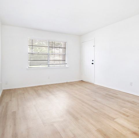 2725 Patricia Lane, Garland, TX 75041