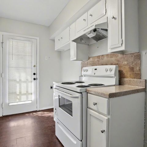 2725 Patricia Lane, Garland, TX 75041