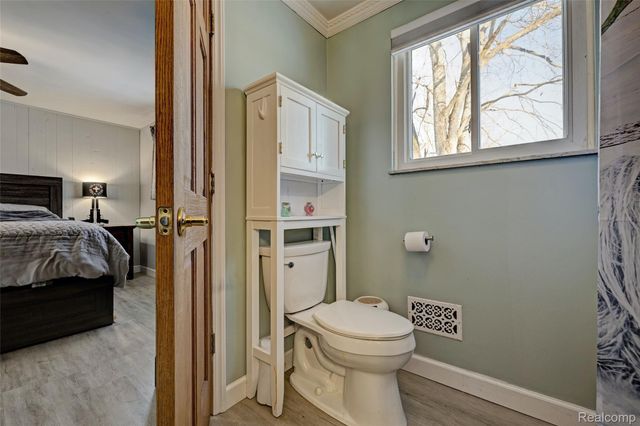 4380 Baza, Leonard Village, MI 48367