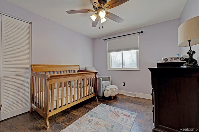 4380 Baza, Leonard Village, MI 48367