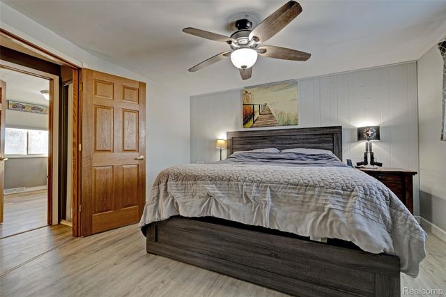 4380 Baza, Leonard Village, MI 48367