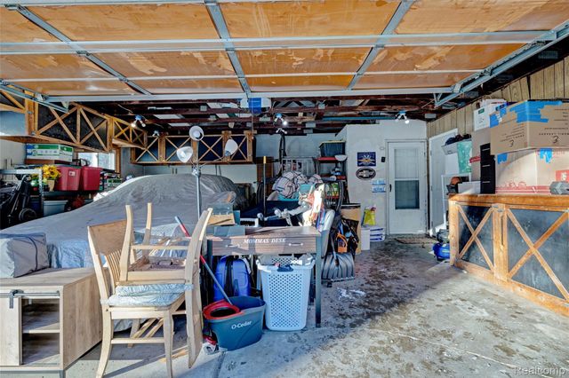 4380 Baza, Leonard Village, MI 48367