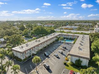 923 22nd Place 217, Vero Beach, FL 32960