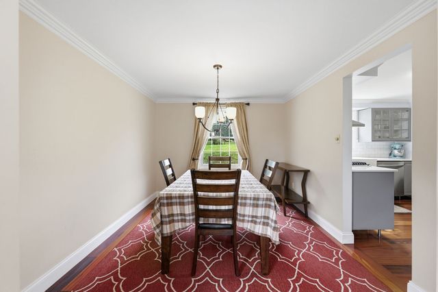 311 Alamo DRIVE, Upper St Clair, PA 15241