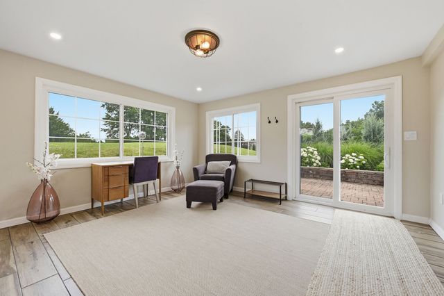 311 Alamo DRIVE, Upper St Clair, PA 15241