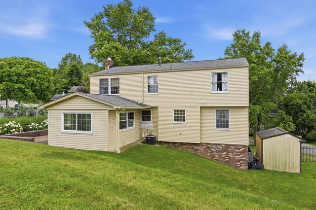 311 Alamo DRIVE, Upper St Clair, PA 15241