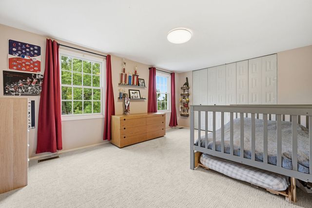 311 Alamo DRIVE, Upper St Clair, PA 15241