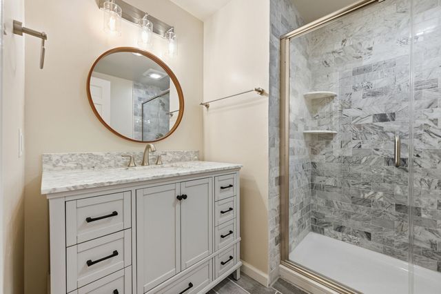 311 Alamo DRIVE, Upper St Clair, PA 15241