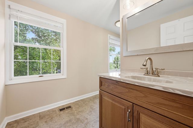 311 Alamo DRIVE, Upper St Clair, PA 15241