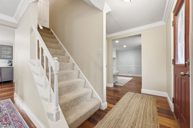 311 Alamo DRIVE, Upper St Clair, PA 15241