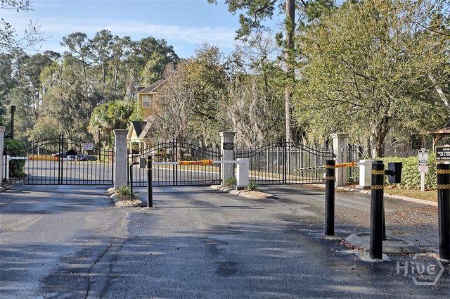 1205 Walden Park, Savannah, GA 31410