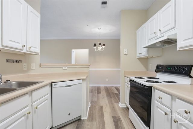 1205 Walden Park, Savannah, GA 31410