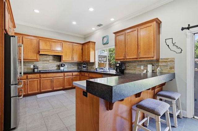 5304 Flyway Dr, Fair Oaks, CA 95628