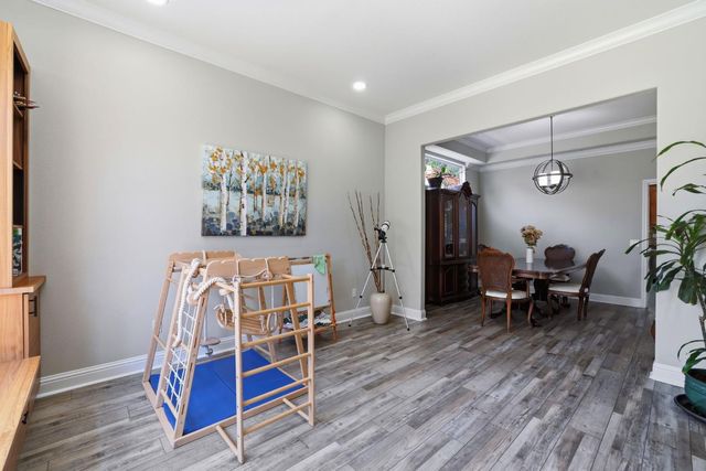 5304 Flyway Dr, Fair Oaks, CA 95628