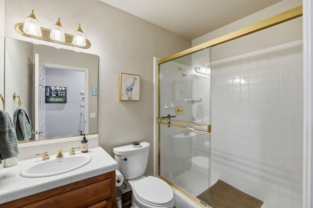 5304 Flyway Dr, Fair Oaks, CA 95628
