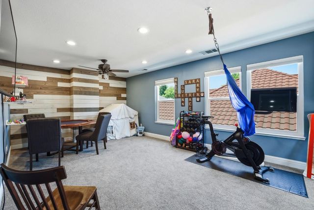 5304 Flyway Dr, Fair Oaks, CA 95628