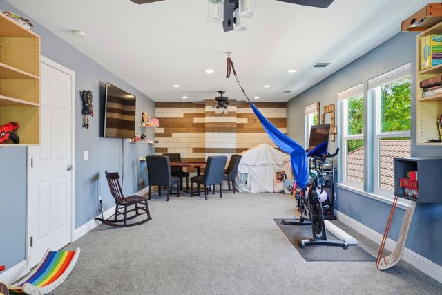 5304 Flyway Dr, Fair Oaks, CA 95628