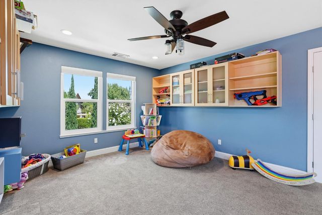 5304 Flyway Dr, Fair Oaks, CA 95628